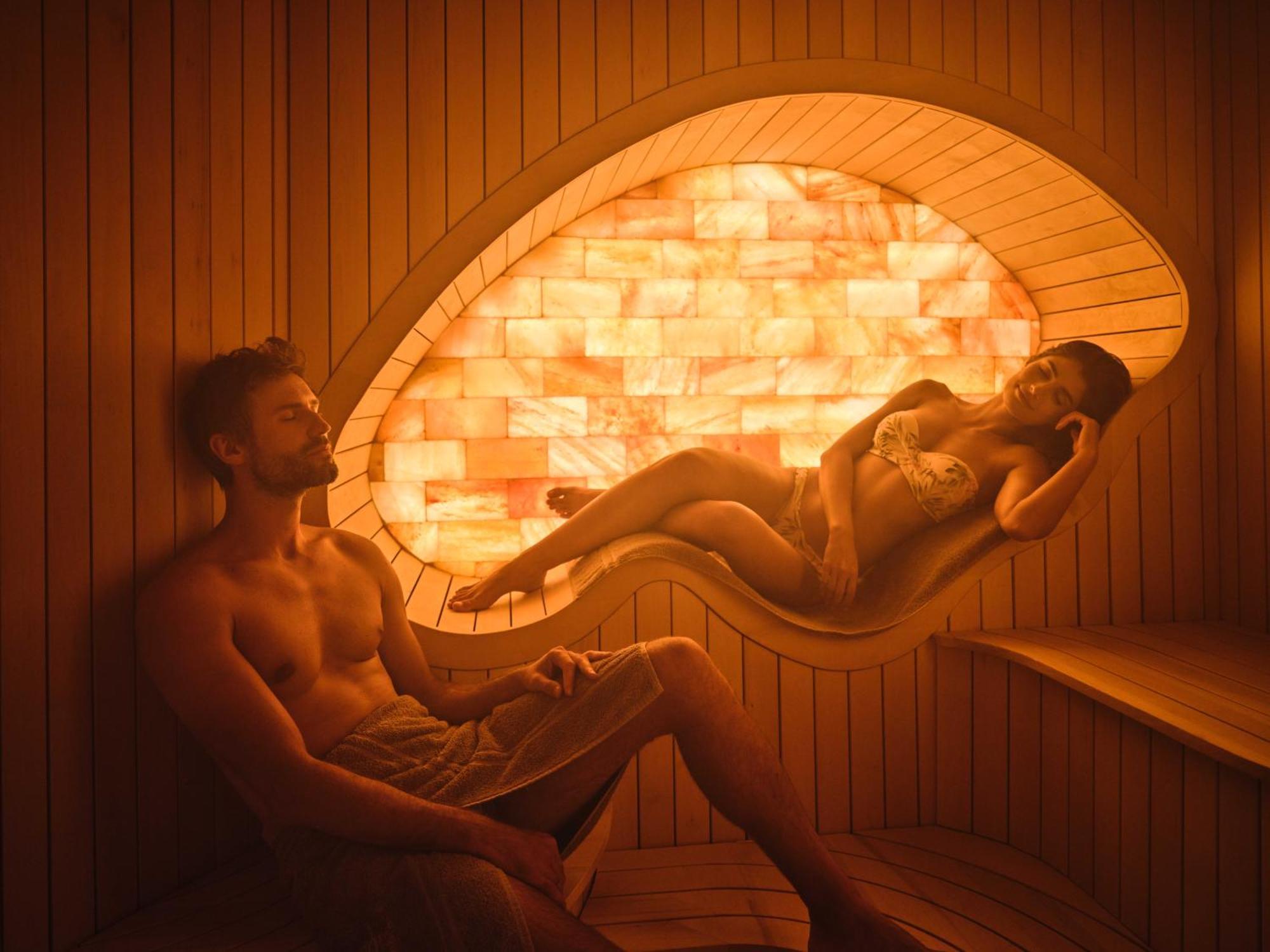 Casa Timis - Wellness & Spa Resort Chitorani Esterno foto Salt room